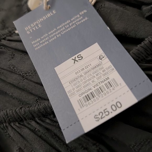 Universal Thread™ Women's Puff Short Sleeve Day Dress - Essential Gray - Picture 4 of 4